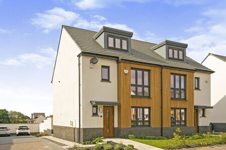 Brodsworth Close, 4 bedroom Semi Detached House to rent, £1,750 pcm