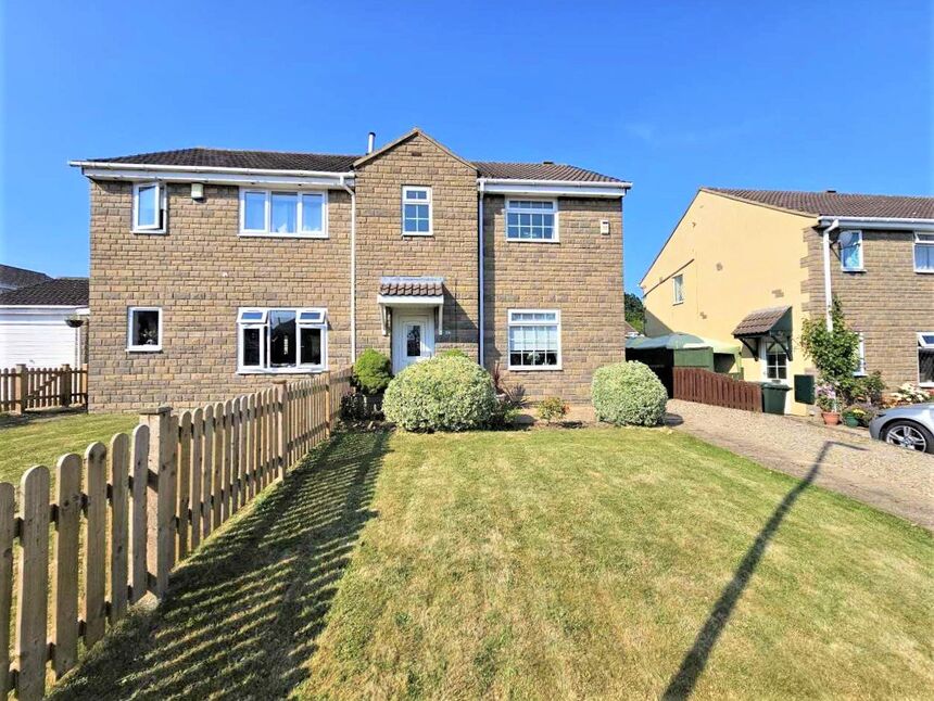 3 bedroom Semi Detached House for sale, Westwinn Garth, Leeds, LS14 £