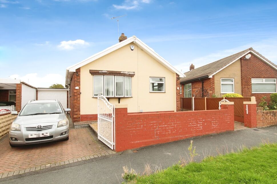 Main image of 3 bedroom Link Detached Bungalow to rent, Templegate Avenue, Leeds, West Yorkshire, LS15