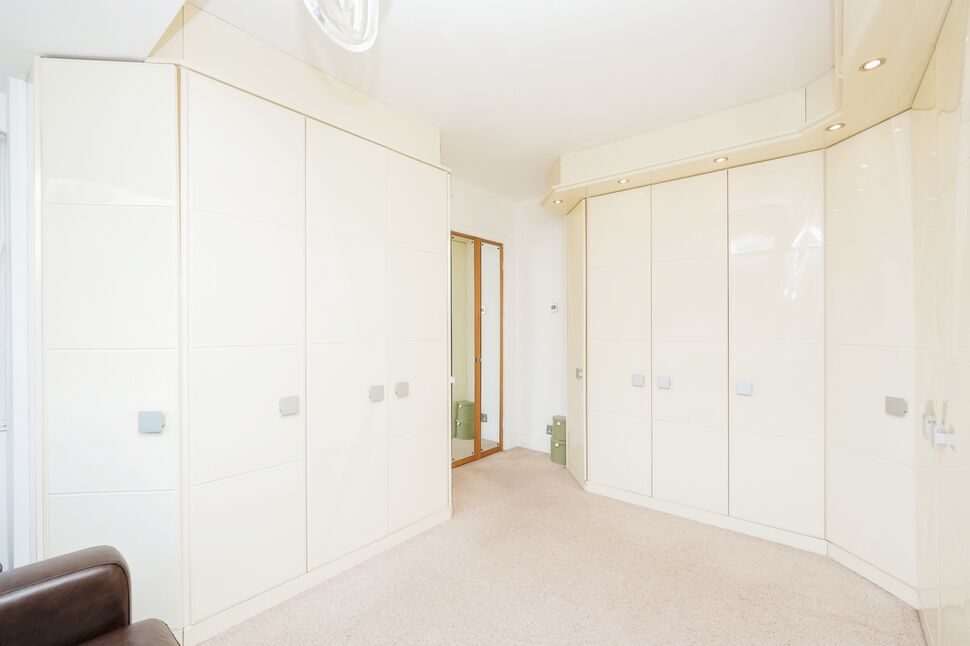 3 bedroom Semi Detached House for sale, Selby Road, Leeds, LS9 £215,000