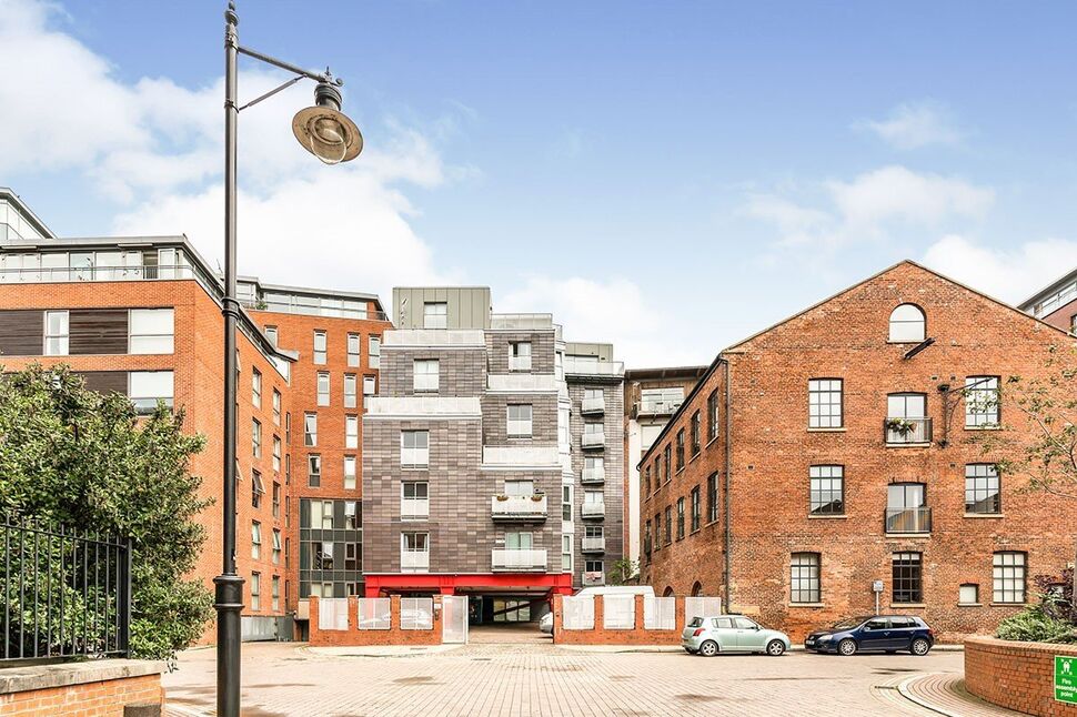 Main image of 1 bedroom  Flat for sale, Neptune Street, Leeds, West Yorkshire, LS9