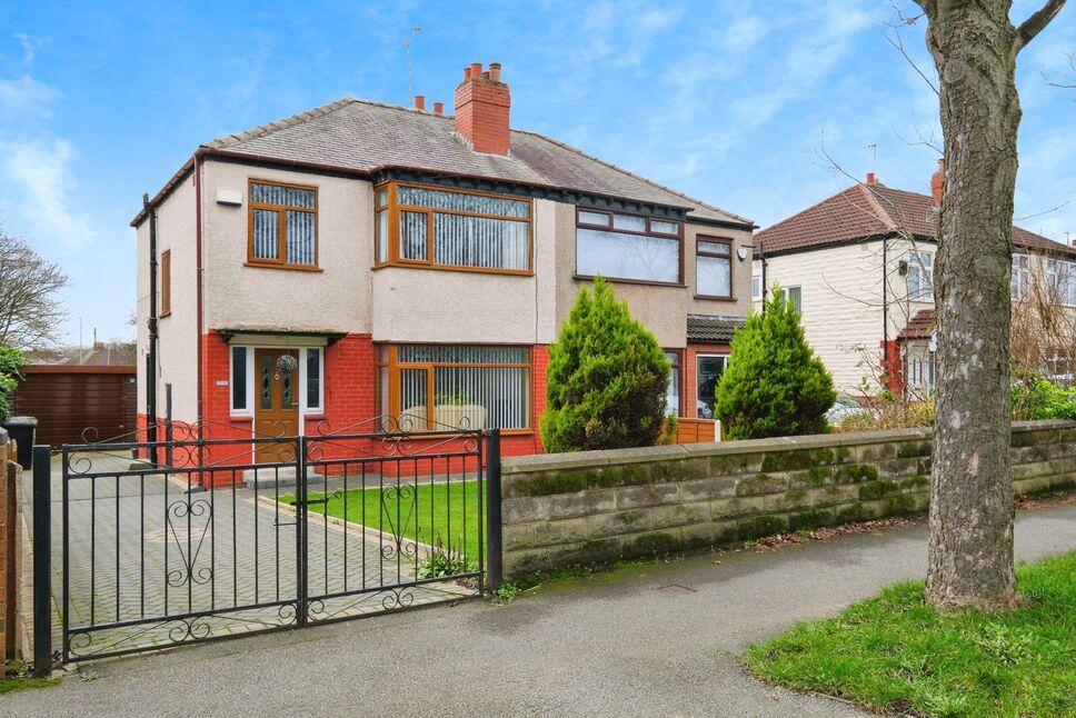 3 bedroom Semi Detached House for sale, Foundry Lane, Leeds, LS9 £225,000