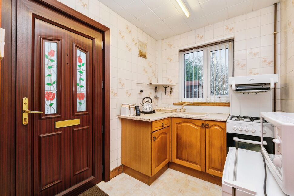 3 bedroom Semi Detached House for sale, Foundry Lane, Leeds, LS9 £225,000