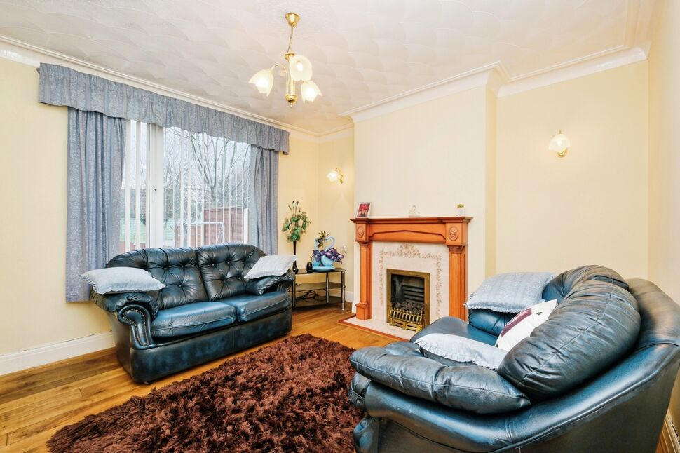 3 bedroom Semi Detached House for sale, Foundry Lane, Leeds, LS9 £225,000