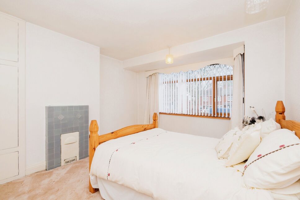 3 bedroom Semi Detached House for sale, Foundry Lane, Leeds, LS9 £225,000