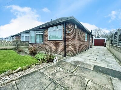 Lulworth Avenue, 2 bedroom Semi Detached Bungalow to rent, &pound;1,150 pcm