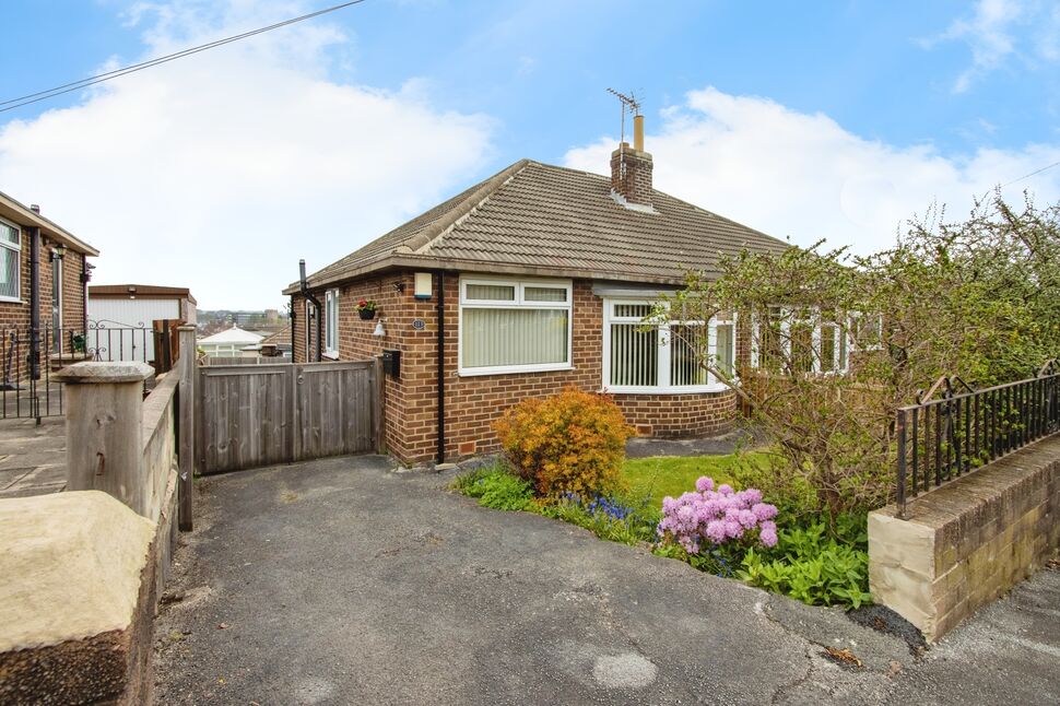 2 bedroom Semi Detached Bungalow for sale