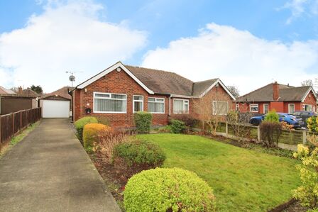 Pendas Walk, 2 bedroom Semi Detached Bungalow for sale, £255,000