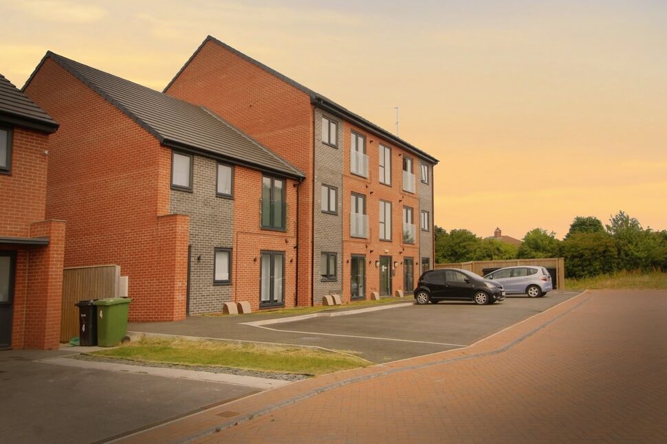 Main image of 2 bedroom Flat to rent, Rathmell Court, Leeds, West Yorkshire, LS15
