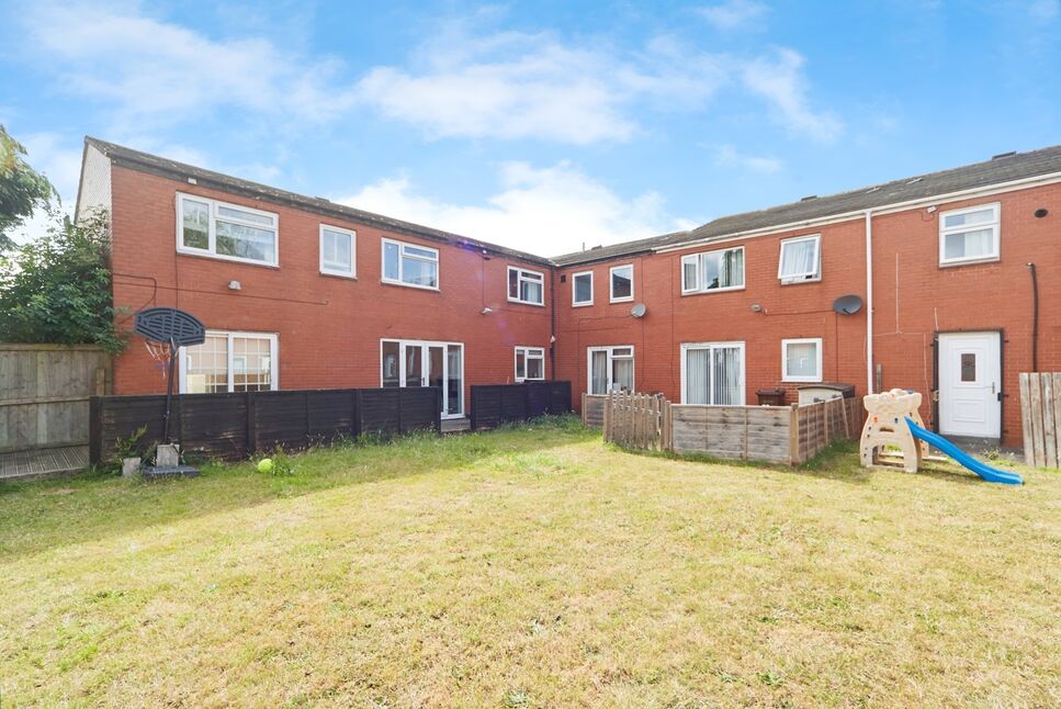 Main image of 3 bedroom End Terrace House for sale, Temple View Grove, Leeds, West Yorkshire, LS9