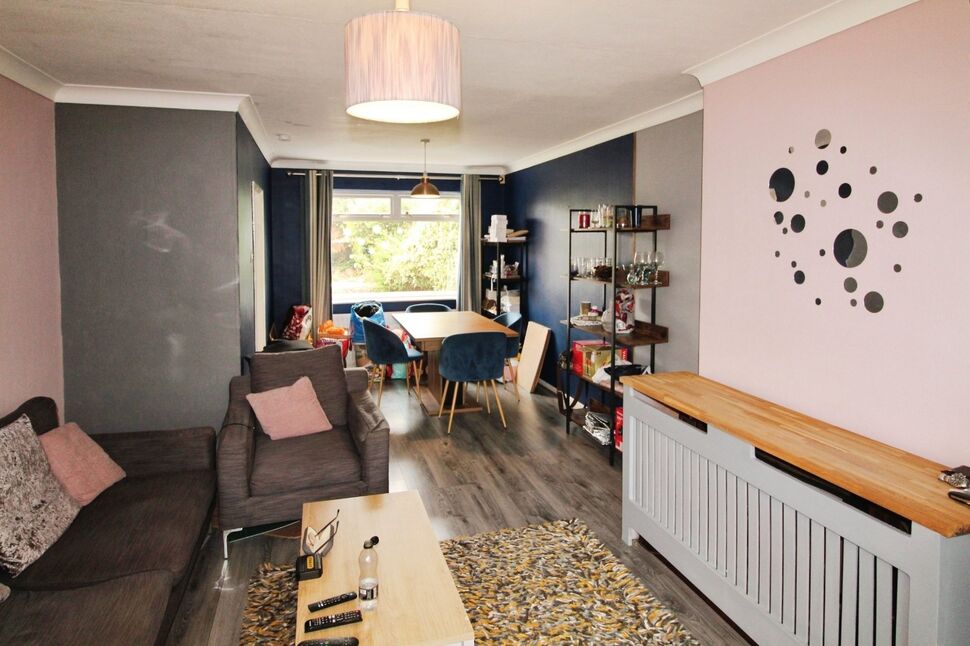 Lounge / Dining Room