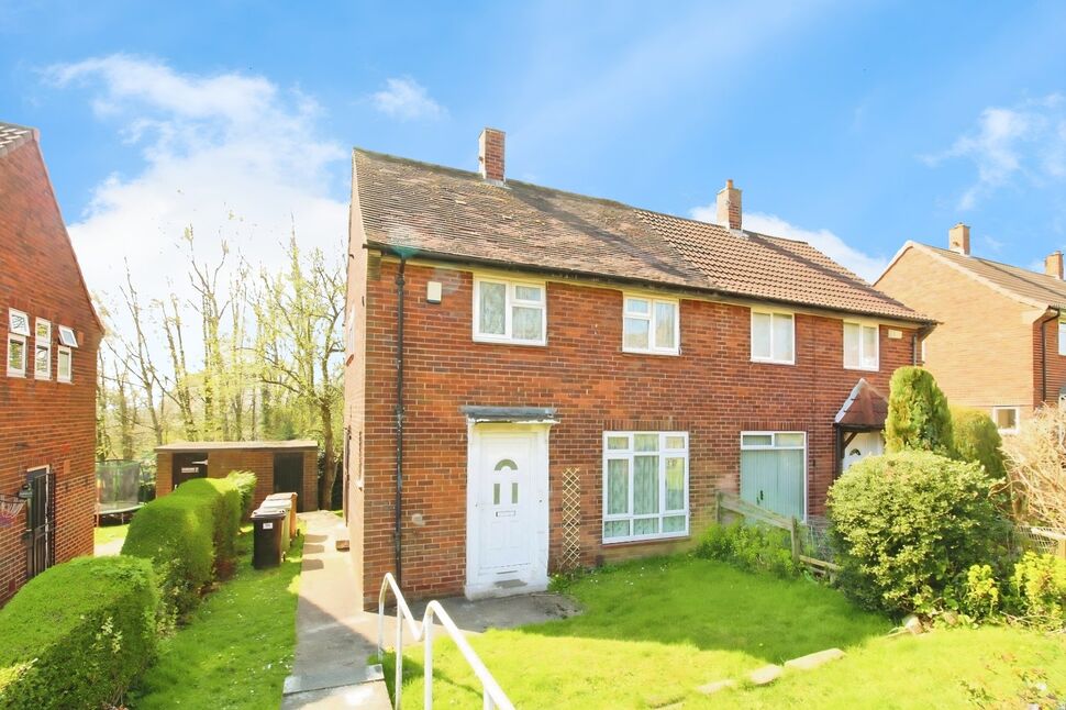 Main image of 2 bedroom Semi Detached House to rent, Kentmere Avenue, Leeds, West Yorkshire, LS14