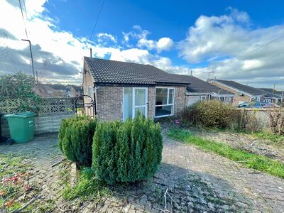 2 bedroom Semi Detached Bungalow for sale