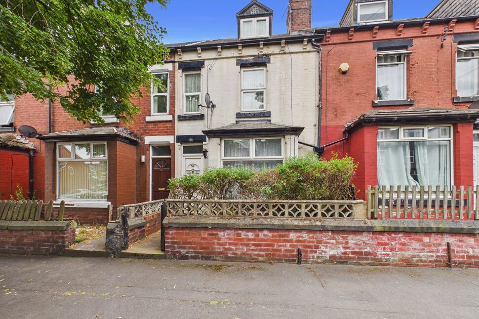 Main image of 3 bedroom Mid Terrace House for sale, Victoria Avenue, Leeds, West Yorkshire, LS9