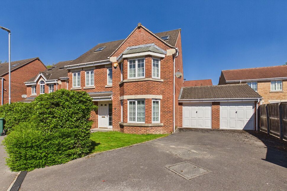 5 bedroom Detached House for sale