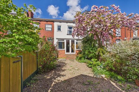 4 bedroom Mid Terrace House for sale