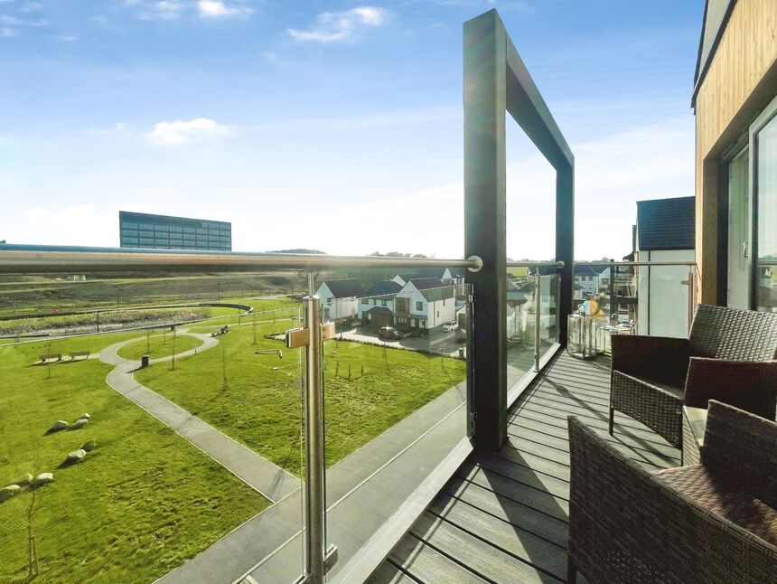 Main image of 2 bedroom Flat to rent, Barrington Way, Leeds, West Yorkshire, LS15