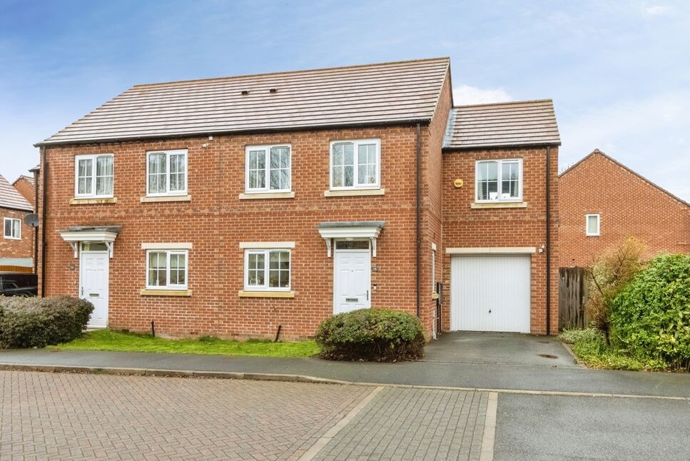 Main image of 3 bedroom Semi Detached House for sale, Cedar Drive, Seacroft, West Yorkshire, LS14