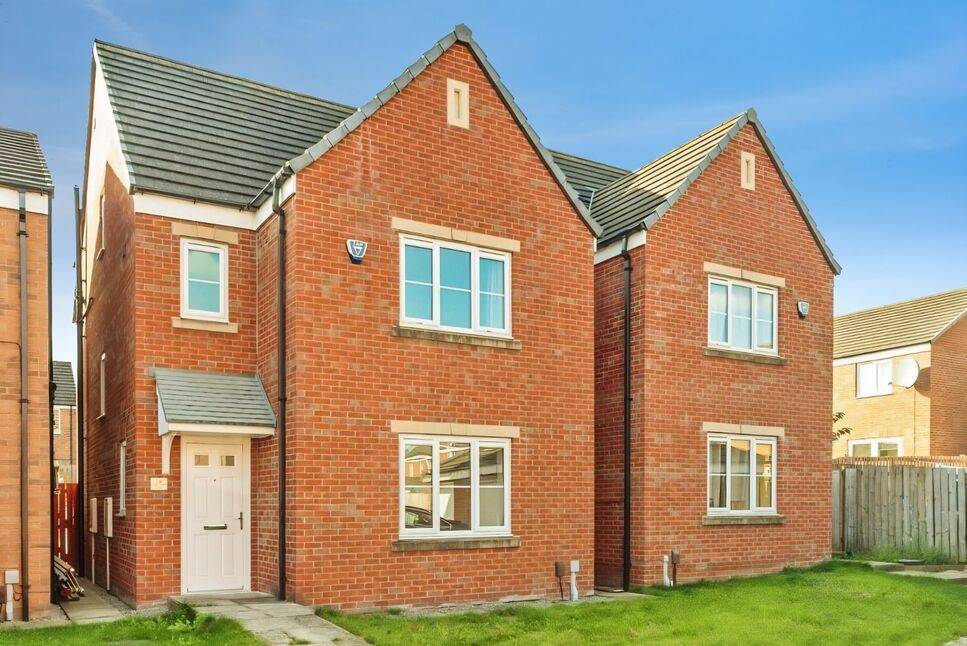 Main image of 4 bedroom Semi Detached House to rent, Pennwell Garth, Leeds, West Yorkshire, LS14