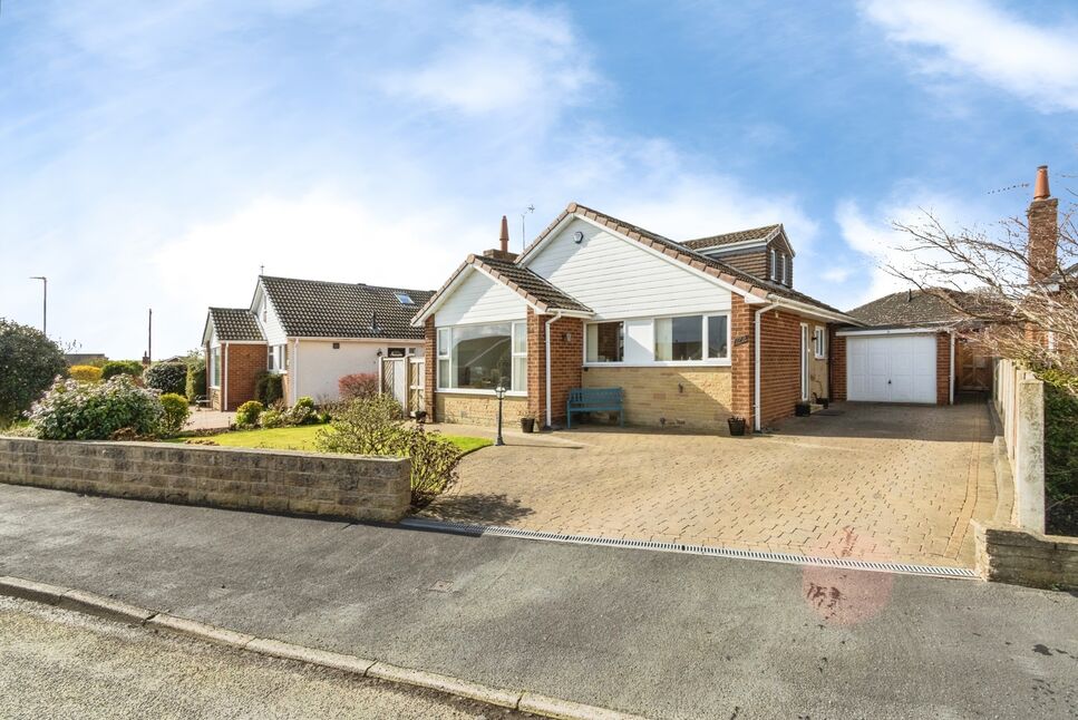 Main image of 4 bedroom Detached Bungalow for sale, Richmondfield Way, Barwick in Elmet, West Yorkshire, LS15