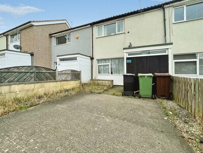 2 bedroom Mid Terrace House to rent