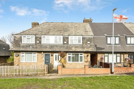 York Road, 3 bedroom Semi Detached House for sale, &pound;195,000