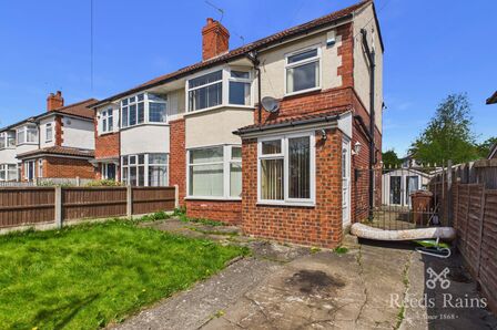 Semi Detached House to rent