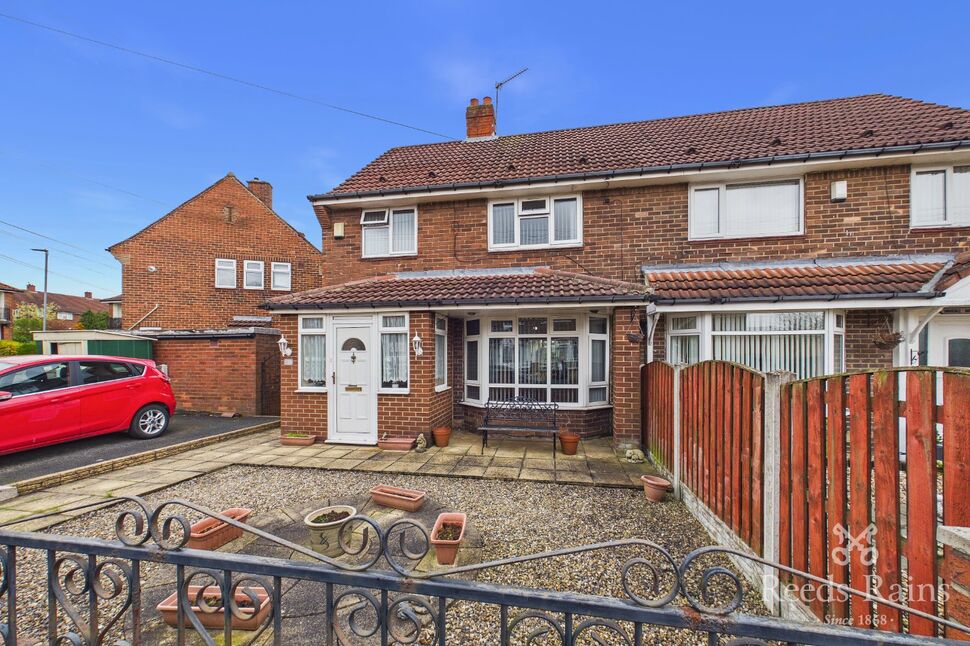 Main image of 3 bedroom Semi Detached House for sale, Swardale Green, Leeds, West Yorkshire, LS14