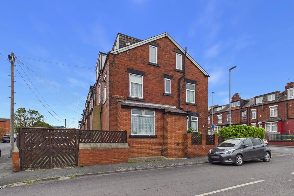 Main image of 3 bedroom End Terrace House for sale, Everleigh Street, Leeds, West Yorkshire, LS9