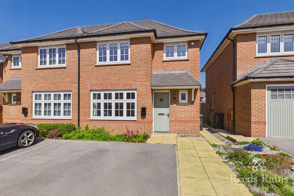 Main image of 3 bedroom Semi Detached House to rent, Barrington Way, Leeds, West Yorkshire, LS15