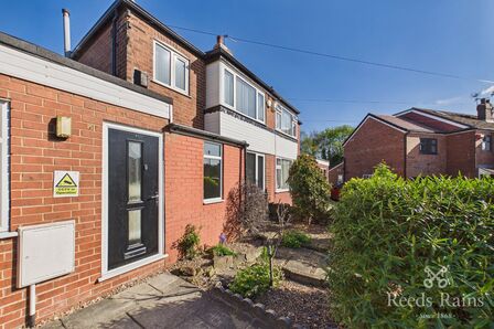 5 bedroom Semi Detached House to rent