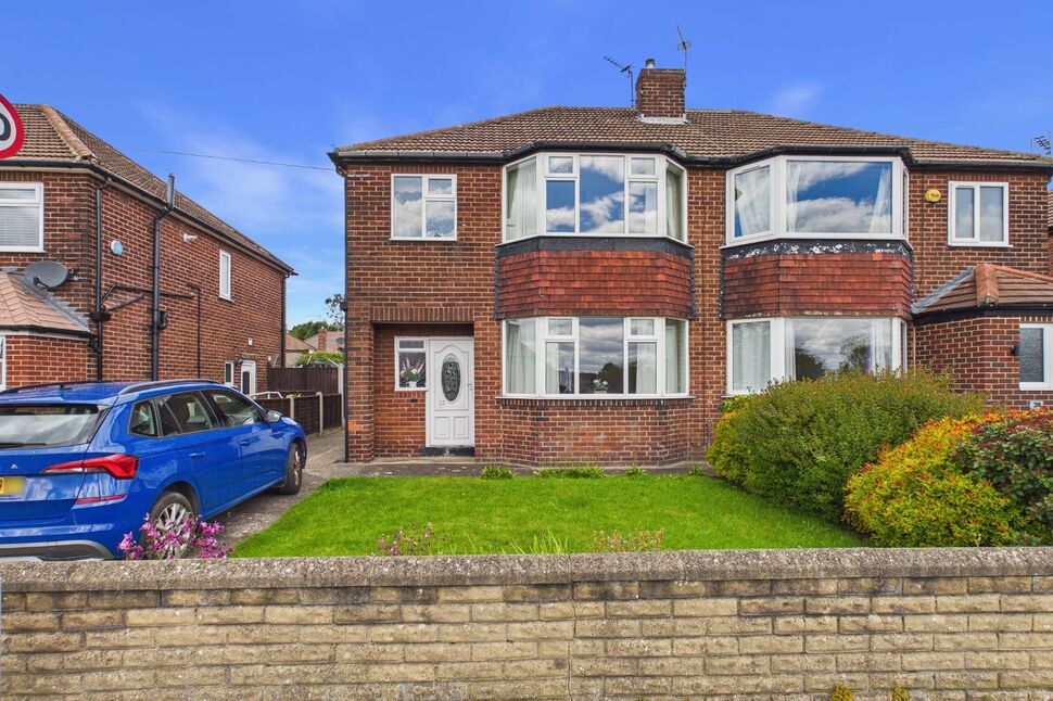 Main image of 3 bedroom Semi Detached House for sale, Kelmscott Crescent, Leeds, West Yorkshire, LS15