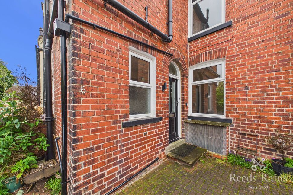 Main image of 3 bedroom Mid Terrace House to rent, Manston Terrace, Leeds, West Yorkshire, LS15