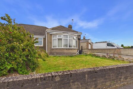 Kingswear Crescent, 2 bedroom Semi Detached Bungalow for sale, &pound;250,000