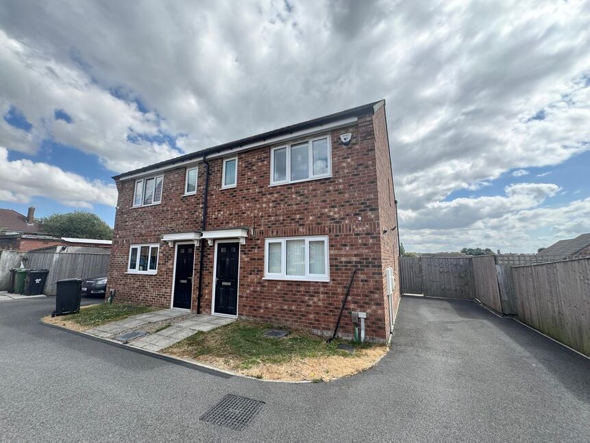 Main image of 3 bedroom Semi Detached House to rent, Blencarn View, Leeds, West Yorkshire, LS14