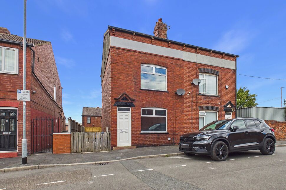 Main image of 3 bedroom Semi Detached House for sale, Blayds Street, Leeds, West Yorkshire, LS9
