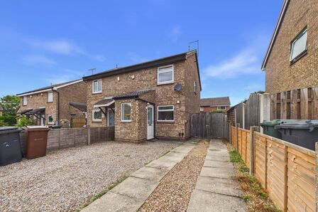 Hornbeam Way, 3 bedroom Semi Detached House for sale, &pound;265,000
