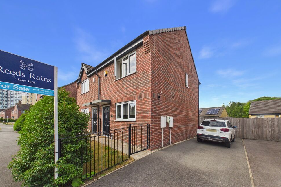 Main image of 2 bedroom Semi Detached House for sale, Cartmell Drive, Leeds, West Yorkshire, LS15