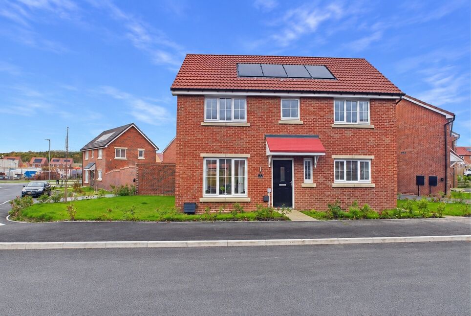 Main image of 3 bedroom Detached House for sale, Greendale Crescent, Skelton Gate, West Yorkshire, LS9