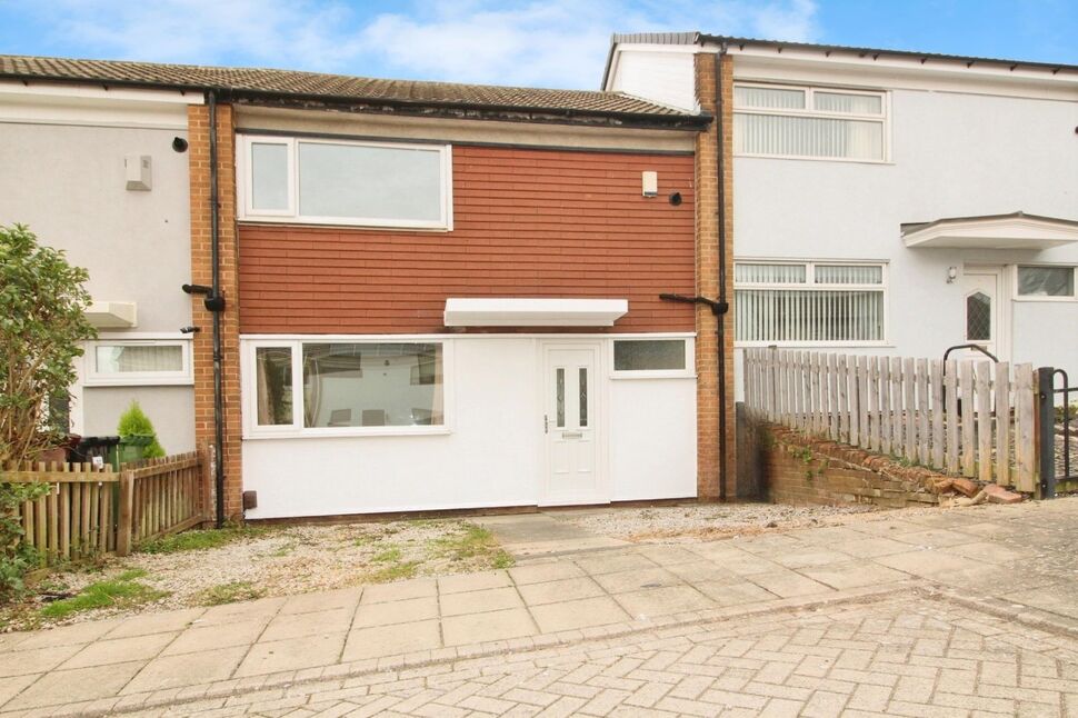 Main image of 2 bedroom Mid Terrace House to rent, Sherburn Approach, Leeds, West Yorkshire, LS14