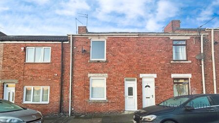 2 bedroom Mid Terrace House to rent