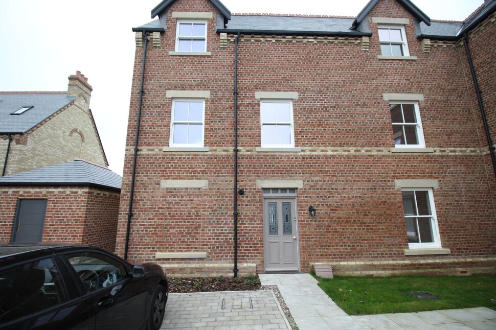 3 bedroom Semi Detached House to rent, Healeyfield, Lambton Park, DH3