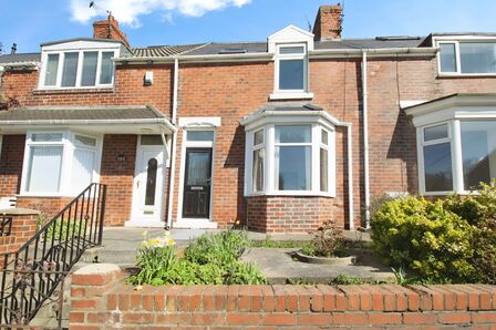 3 bedroom Mid Terrace House to rent