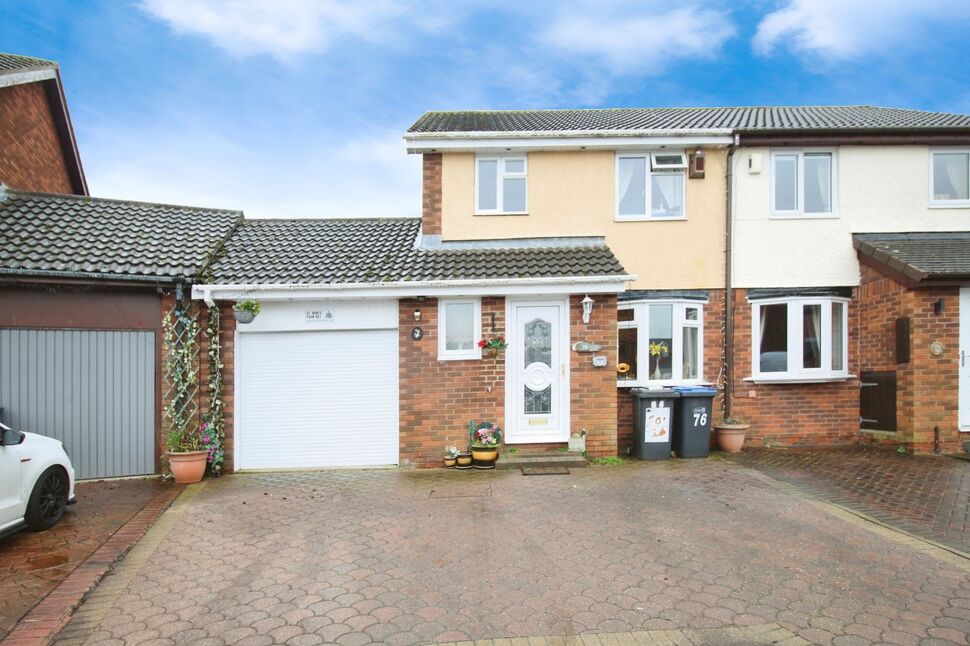 3 bedroom Semi Detached House for sale, Thornton Lea, Pelton, DH2 £