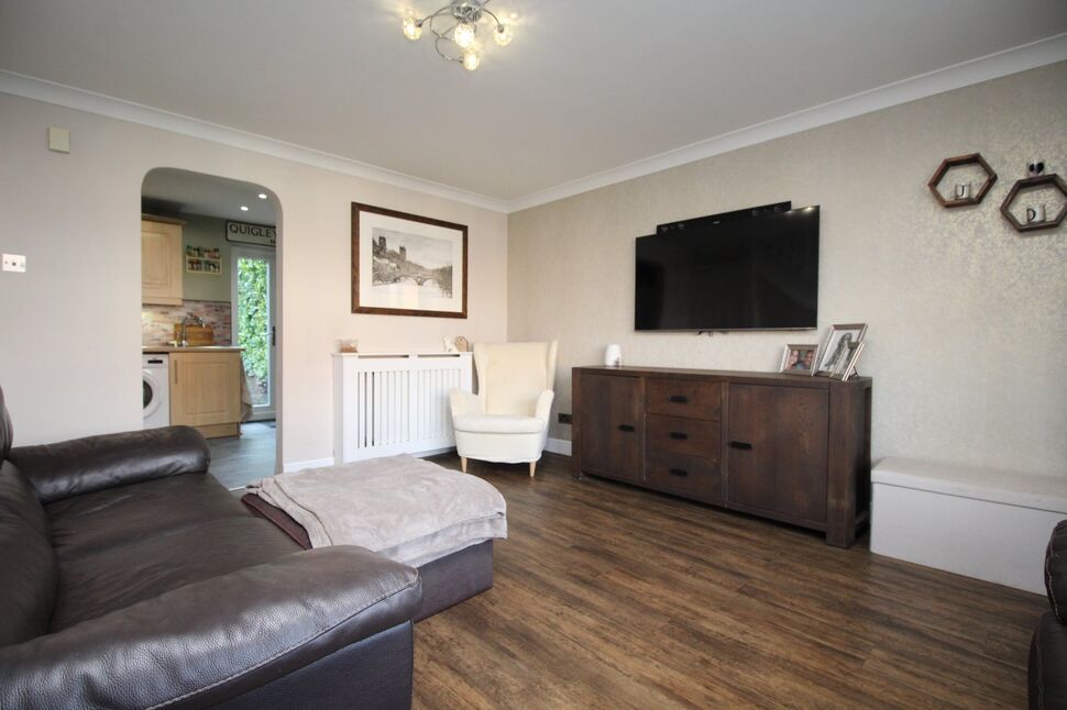 3 bedroom Semi Detached House for sale, Thornton Lea, Pelton, DH2 £