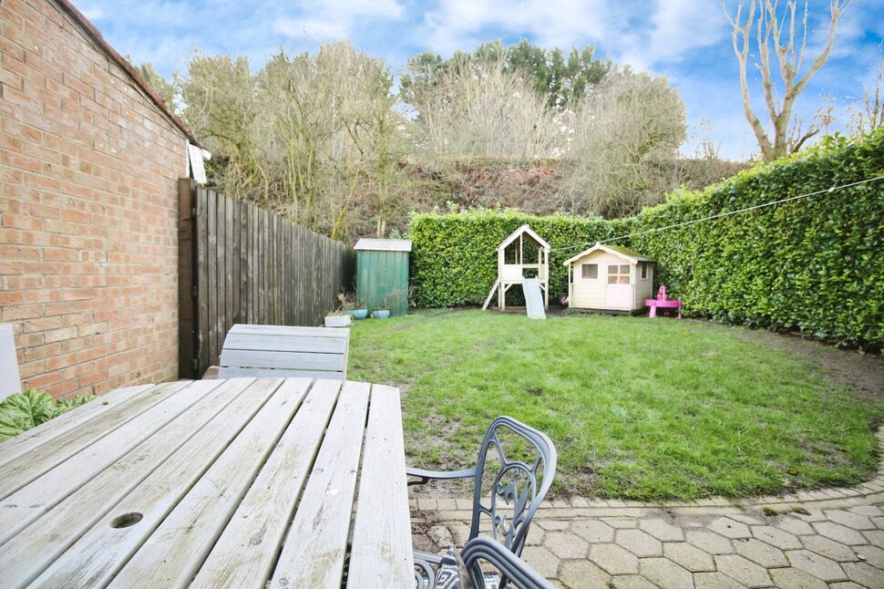 3 bedroom Semi Detached House for sale, Thornton Lea, Pelton, DH2 £