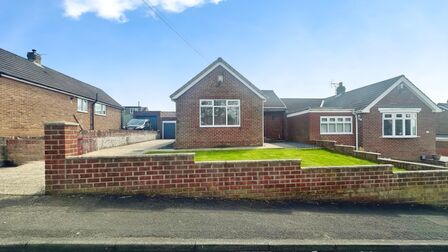 Dene Court, 2 bedroom Semi Detached Bungalow for sale, £235,000