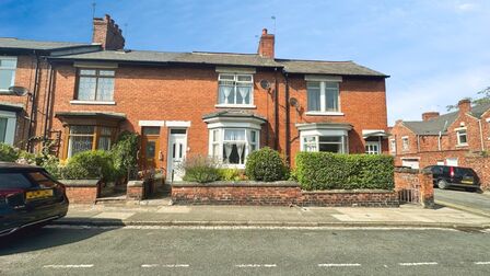 Avondale Terrace, 2 bedroom Mid Terrace House for sale, £145,000
