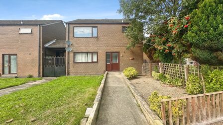 Lambton Drive, 1 bedroom  Flat for sale, £45,000