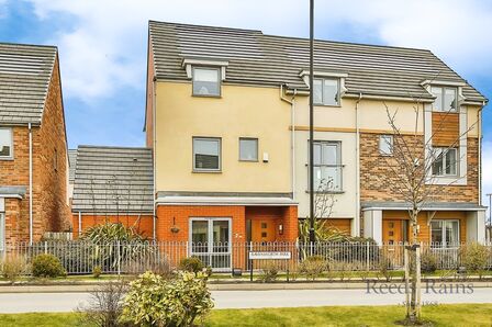 Ravensworth Park, 4 bedroom Semi Detached House to rent, £1,250 pcm